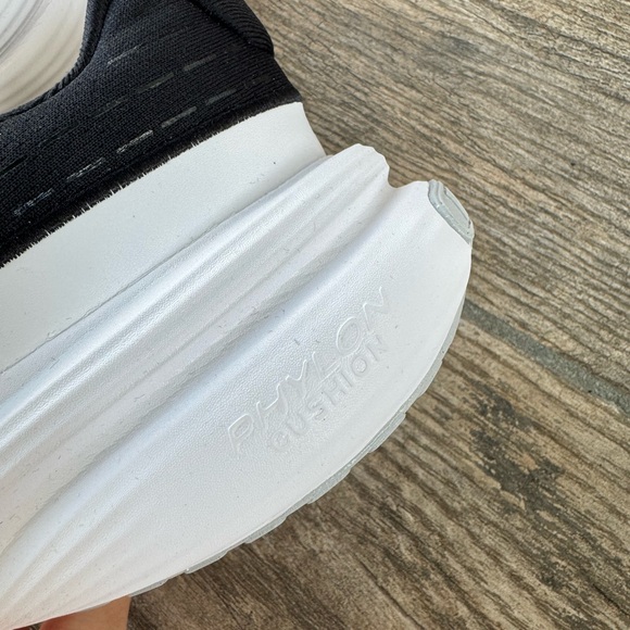 Brand New Nike Uplift SC Men’s Running Shoes IB2765 002 - Picture 5 of 13